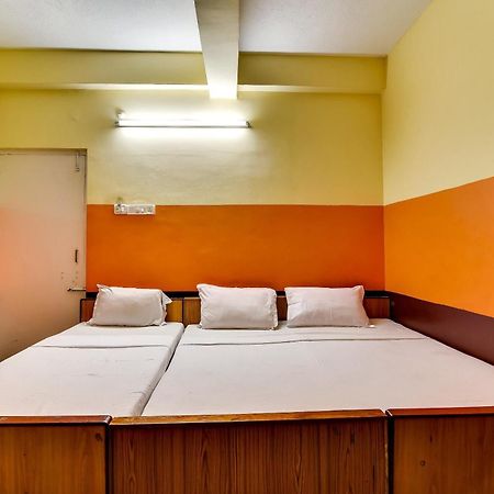 Hotel O Srinivasa Residency Lodge Tirupati Buitenkant foto