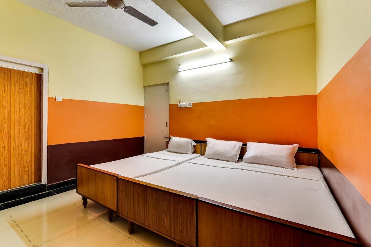 Hotel O Srinivasa Residency Lodge Tirupati Buitenkant foto
